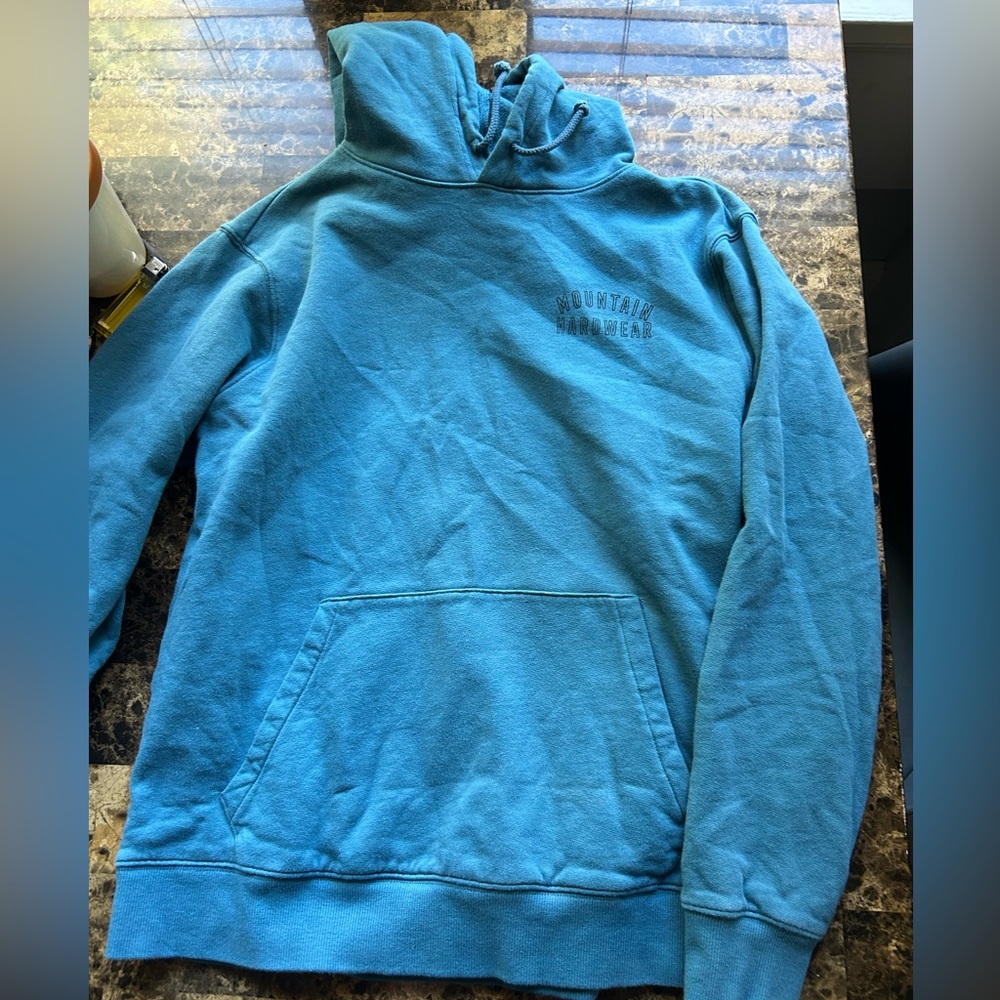 Mountain hardware sweatshirt